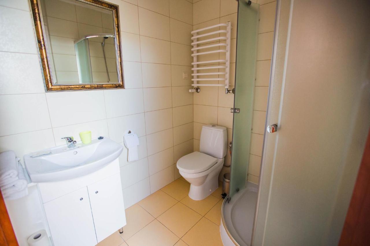 Orion Hotel Parczew Extérieur photo